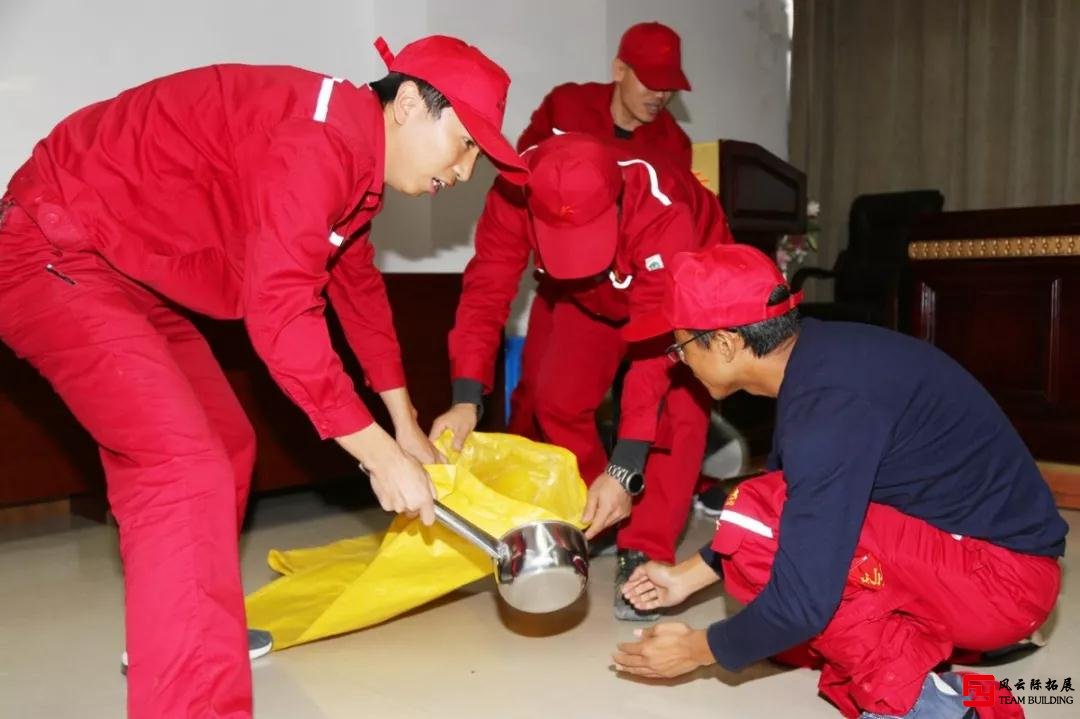 黨建拓展訓(xùn)練活動 黨建拓展訓(xùn)練活動